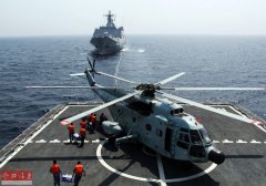 解放军护航编队立体补给【组图】