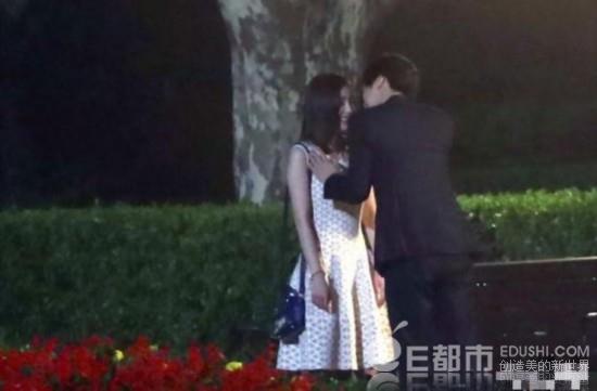 杨幂出轨李易峰真假难辨 处女金牛易生不伦恋让人心惊